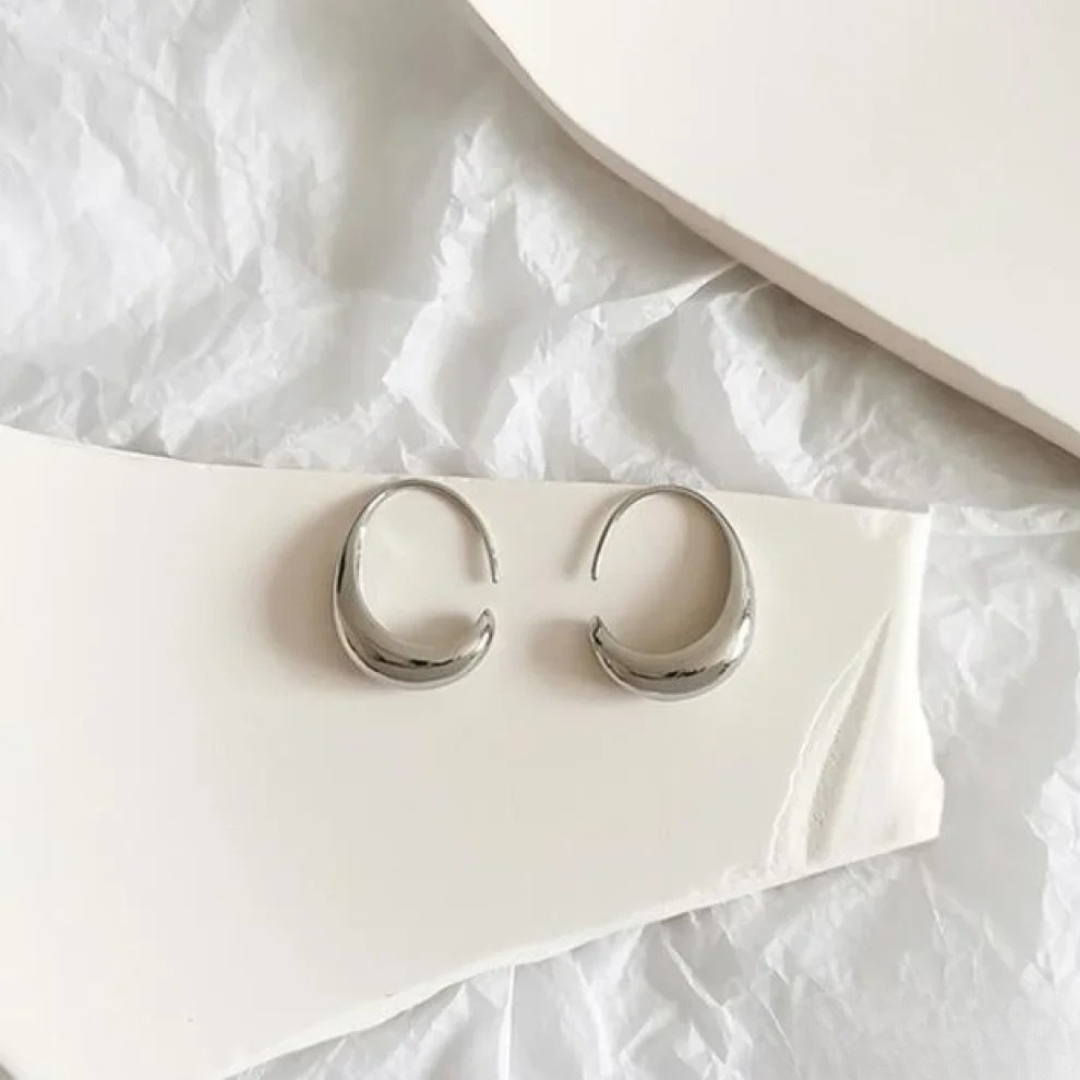 Lunaria™ | Elegant Crescent Earrings