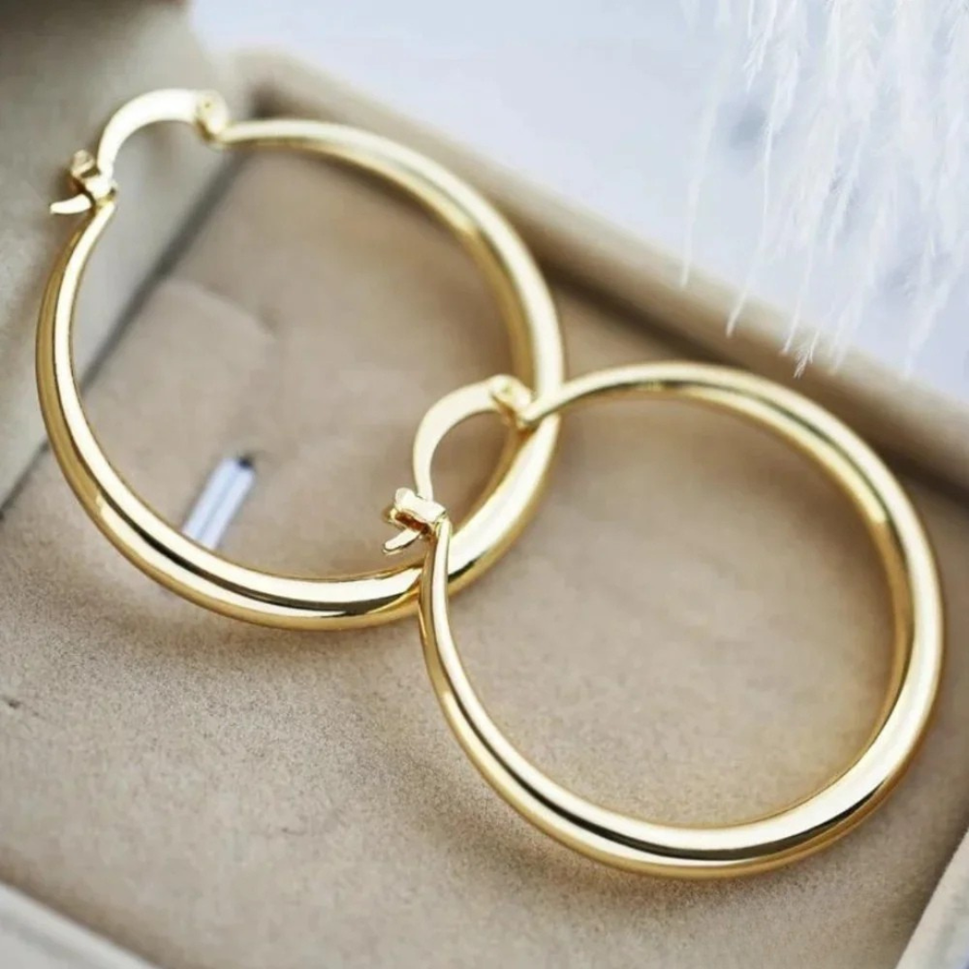 Solvian™ | Classic Gold Hoop Earrings