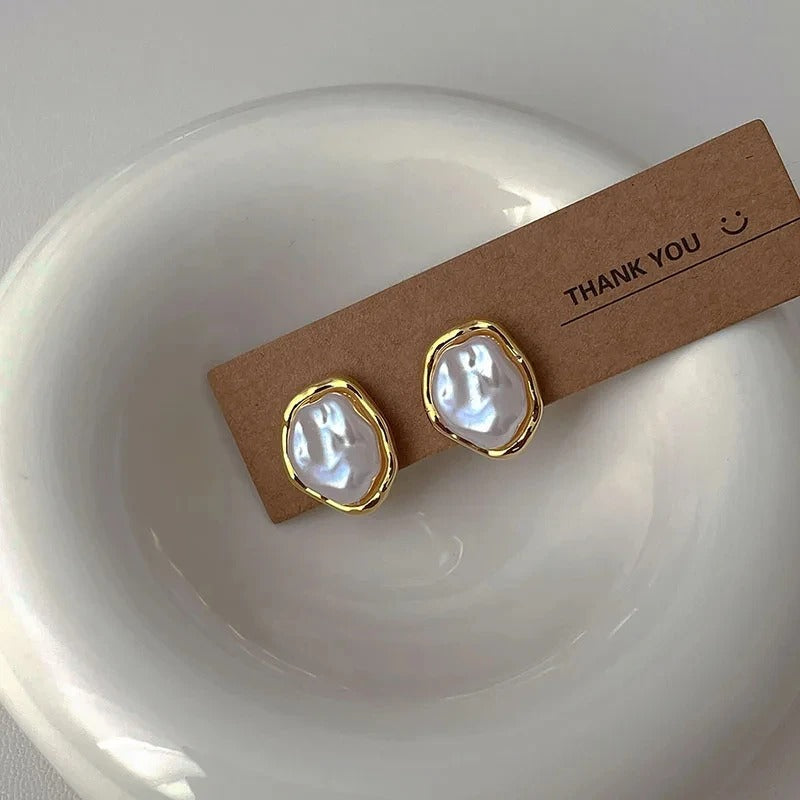 Lucia™ | Chic Pearl Earrings