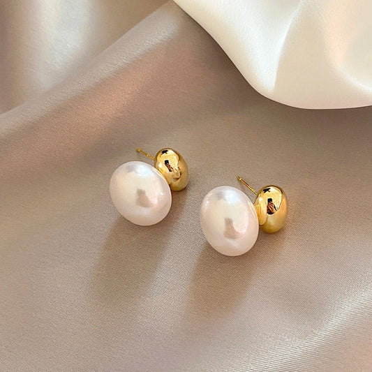 Oryvia™ | Timeless Vintage Pearl Earrings