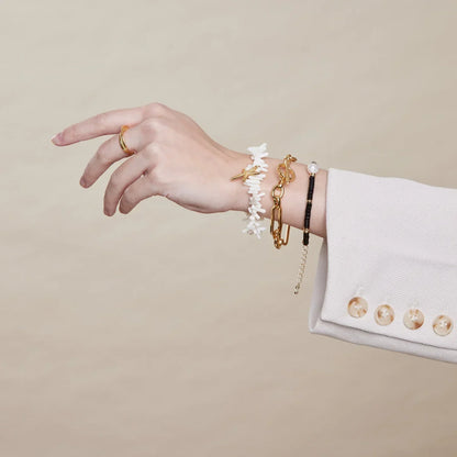 Lustria™ | Gold T-Bar Bracelet