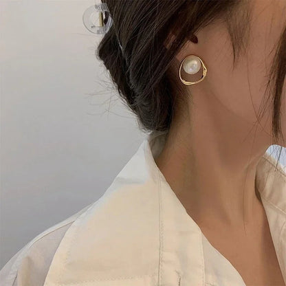 Alira™ | Timeless Pearl Earrings