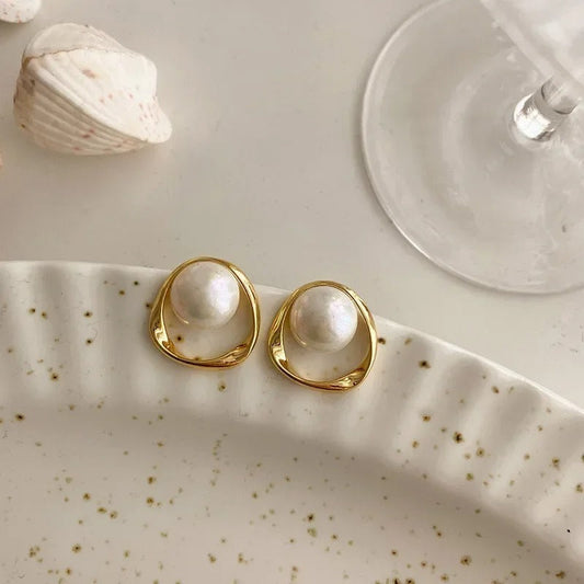 Alira™ | Timeless Pearl Earrings